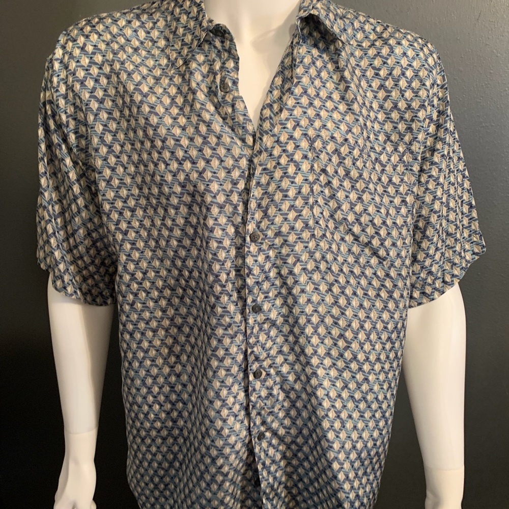 Lomme Stylish Geometric Blue and Cream Silk Men's Shirt Size Medium